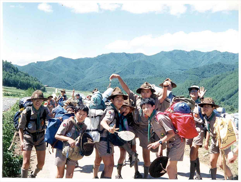 1990年　BS隊夏キャンプ長野県川上村　レタス畑前