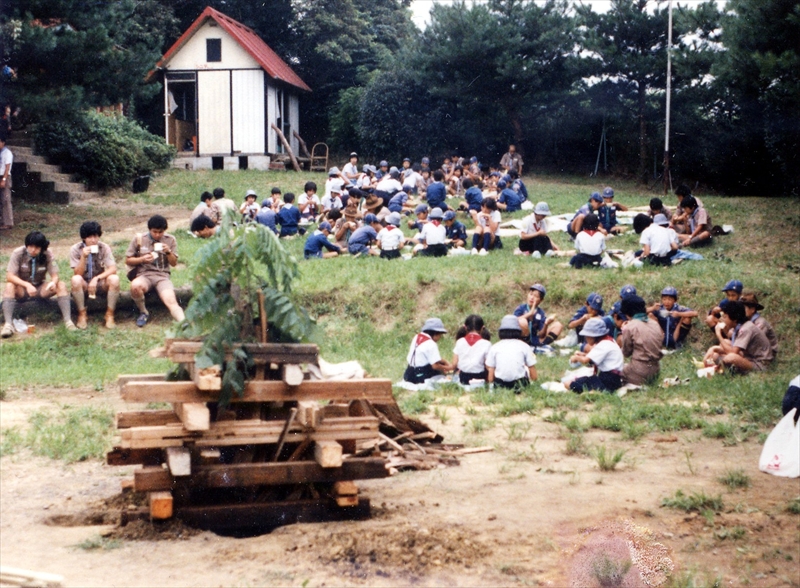 1983年　合同キャンプファイヤー＆ゴミ拾い